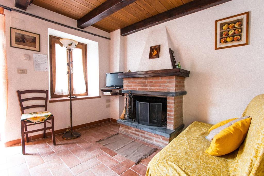 Agriturismo La Calamaia Gorfigliano Exterior foto